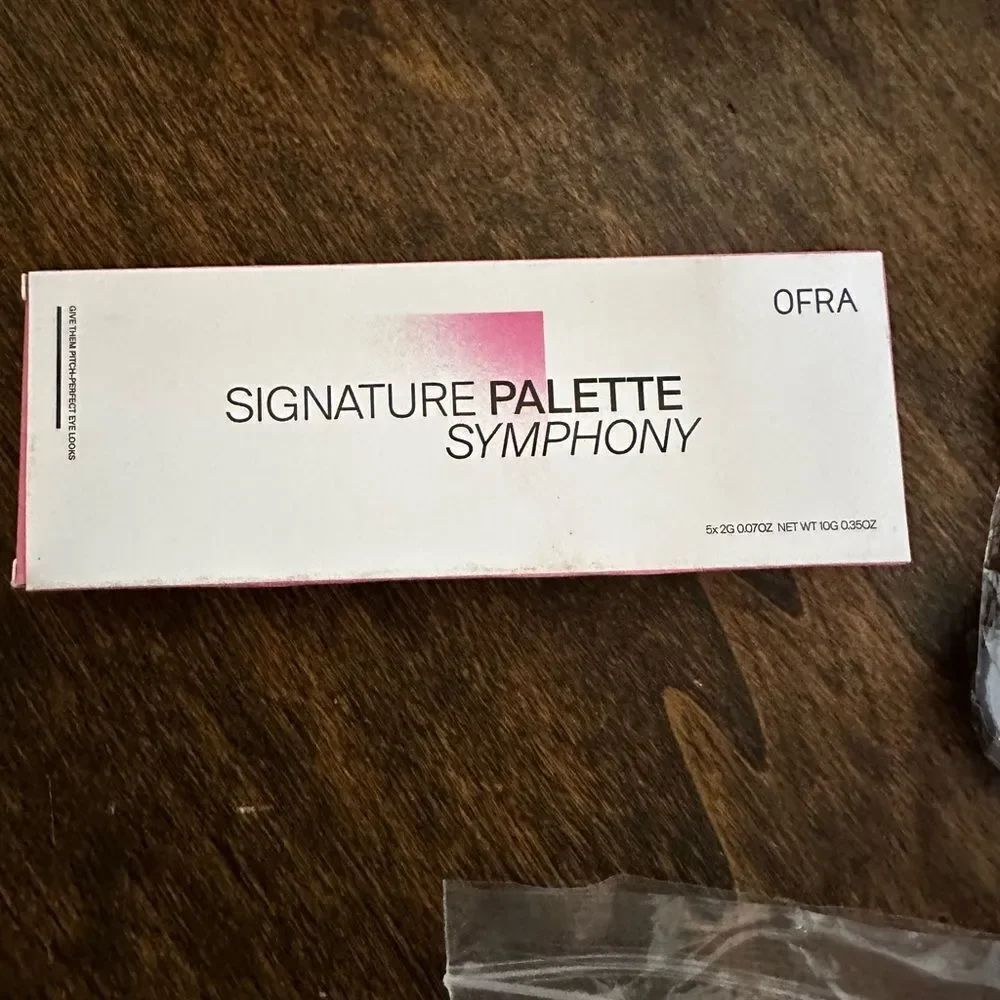 OFRA Signature Palette Symphony — White & Pink Packaging